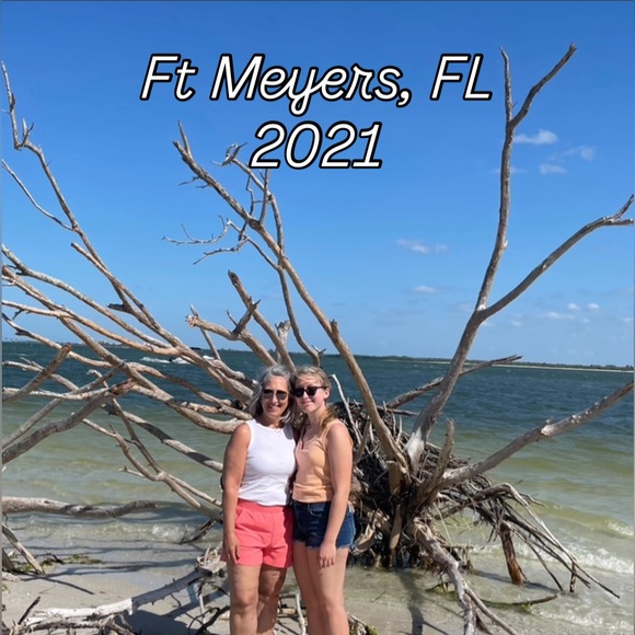 Hello & Welcome Friends! Let’s chat - Picture 5 of 14